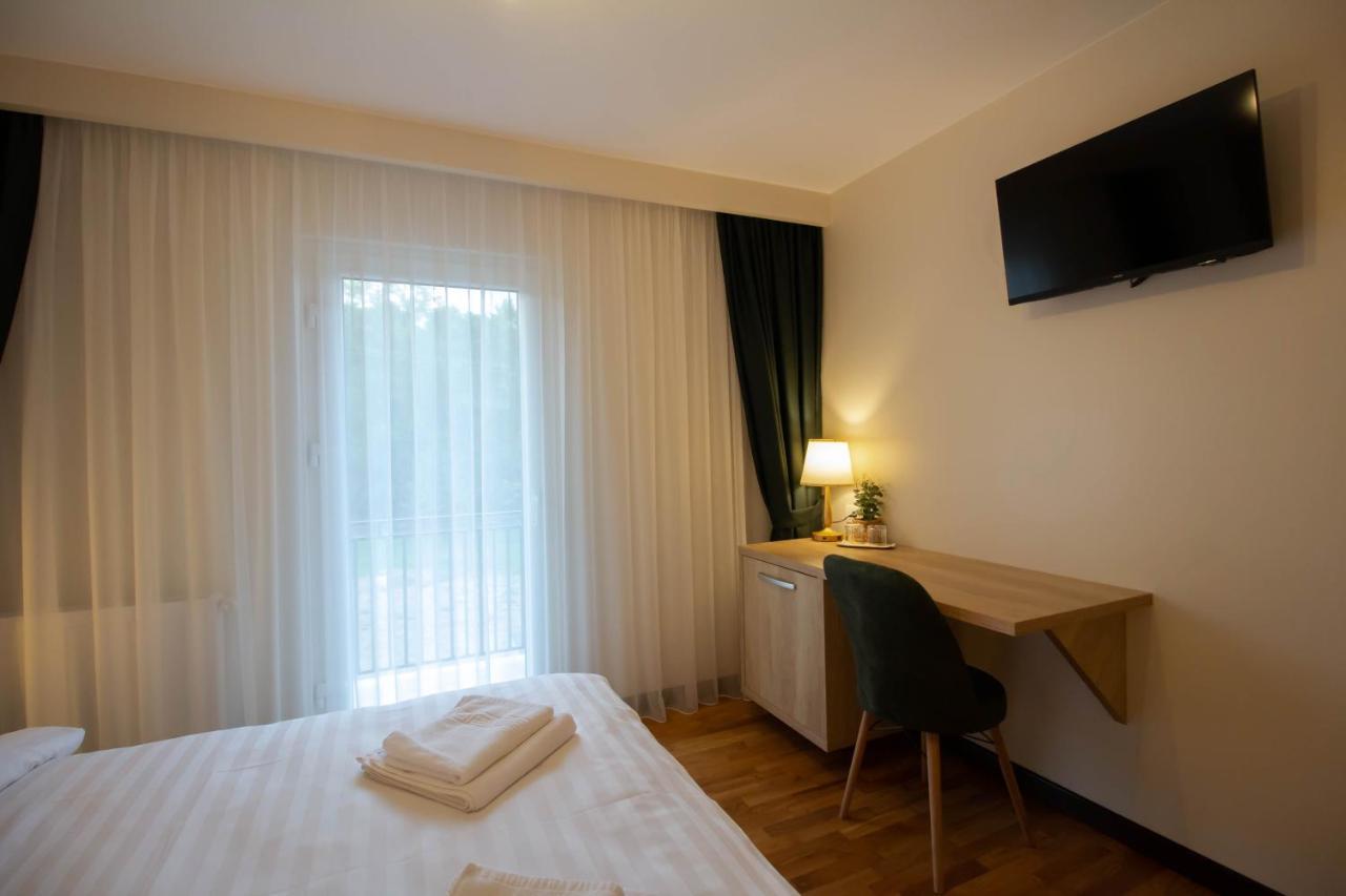 Berghaus Bucovina Hotel Câmpulung Moldovenesc Buitenkant foto
